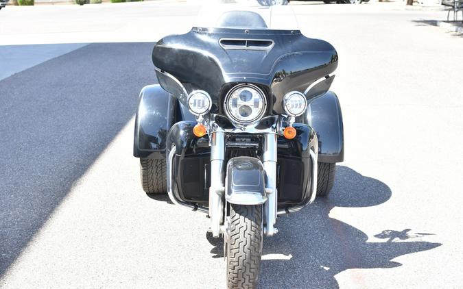 2022 Harley-Davidson Tri Glide Ultra FLHTCUTG