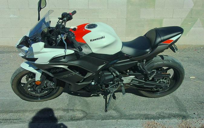 2023 Kawasaki Ninja 650 KRT Edition