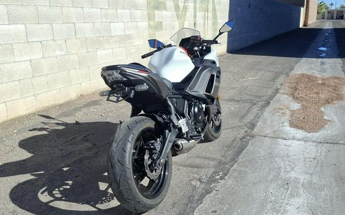 2023 Kawasaki Ninja 650 KRT Edition