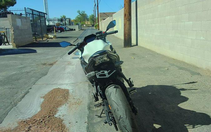 2023 Kawasaki Ninja 650 KRT Edition