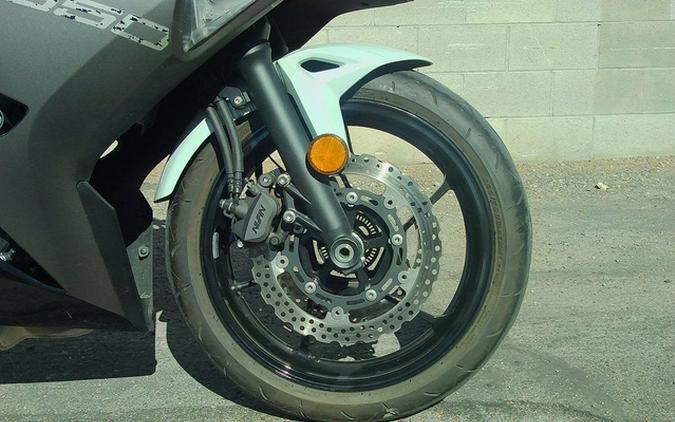 2023 Kawasaki Ninja 650 KRT Edition