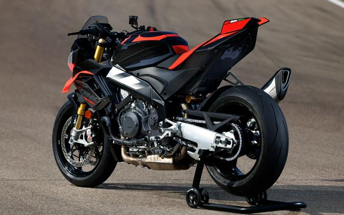 2027 Aprilia Tuono V4 Factory 1100