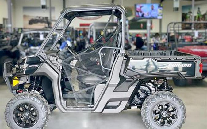 2024 Can-Am Defender XT HD10