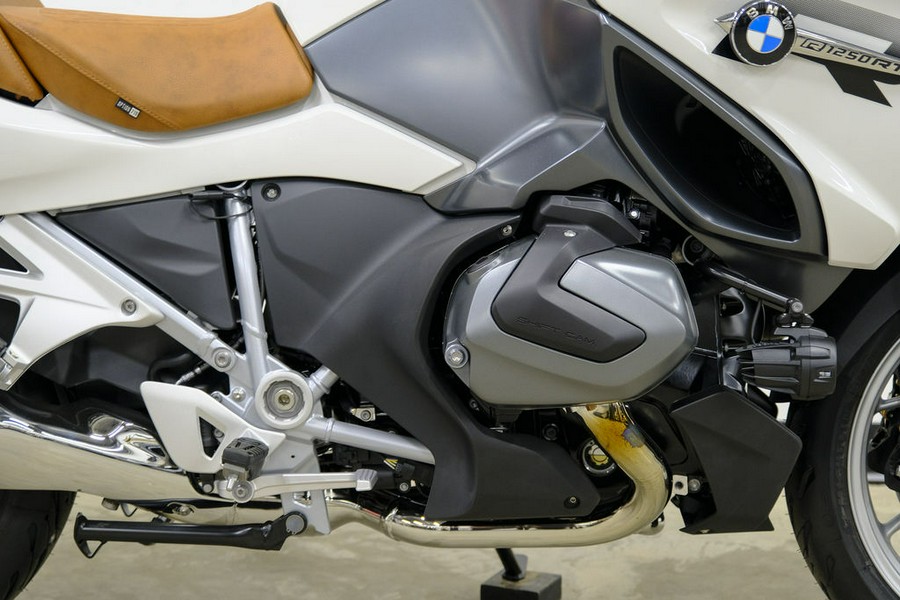 2024 BMW R 1250 RT Alpine White 3