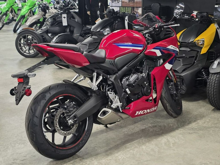 2025 Honda CBR650R E-Clutch