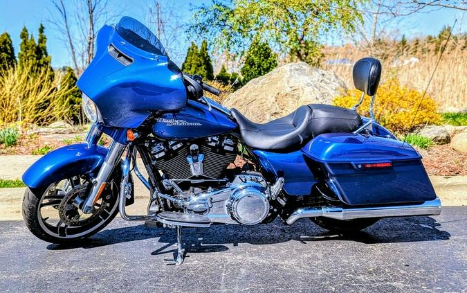 2017 Harley-Davidson® FLHXS - Street Glide® Special