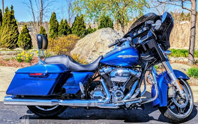 2017 Harley-Davidson® FLHXS - Street Glide® Special