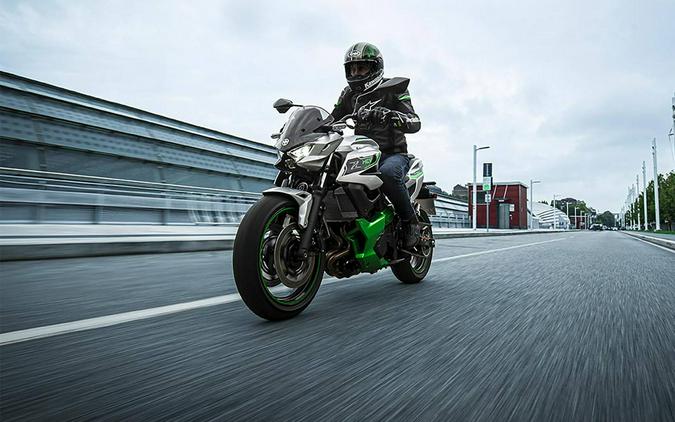 2024 Kawasaki Z7 Hybrid ABS