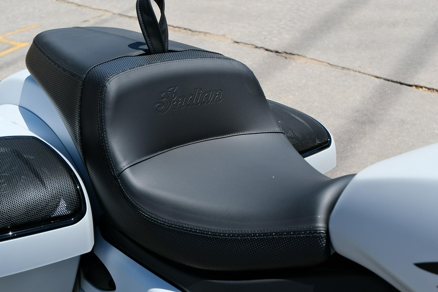 2025 INDIAN MOTORCYCLE CHIEFTAIN POWERPLUS DARK HORSE WITH 112 AND POWERBAND AUDIO PACKAGE