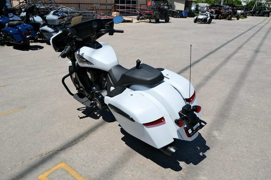 2025 INDIAN MOTORCYCLE CHIEFTAIN POWERPLUS DARK HORSE WITH 112 AND POWERBAND AUDIO PACKAGE