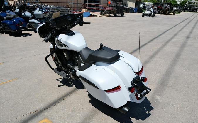 2025 INDIAN MOTORCYCLE CHIEFTAIN POWERPLUS DARK HORSE WITH 112 AND POWERBAND AUDIO PACKAGE