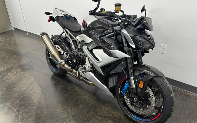 2026 BMW M 1000 R