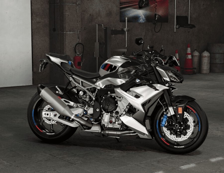 2026 BMW M 1000 R