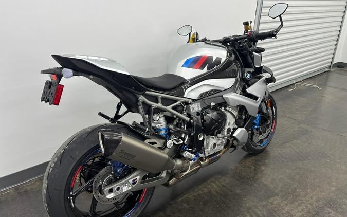 2026 BMW M 1000 R