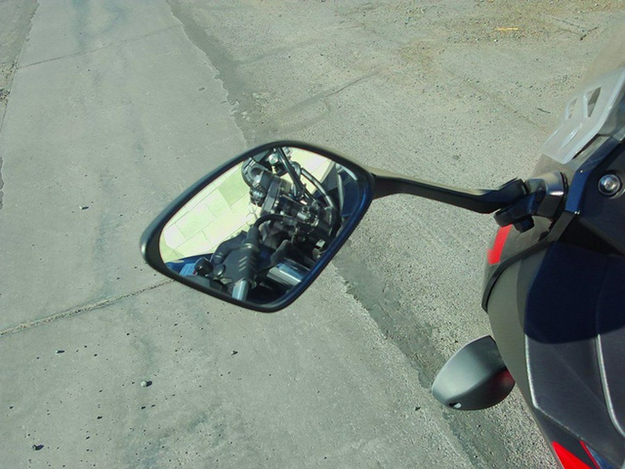 2023 Suzuki GSX250RAM3