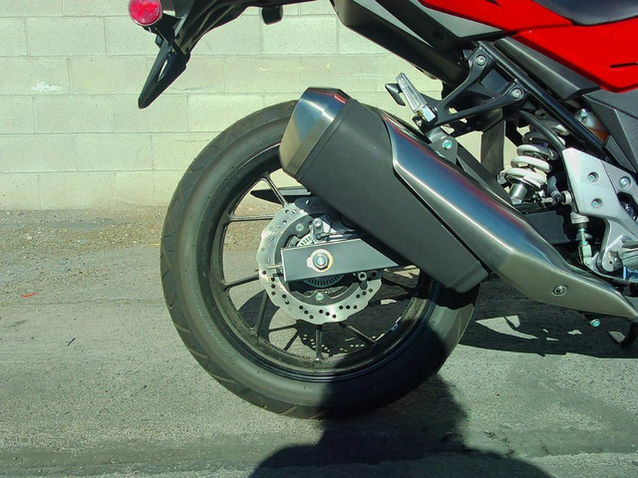 2023 Suzuki GSX250RAM3
