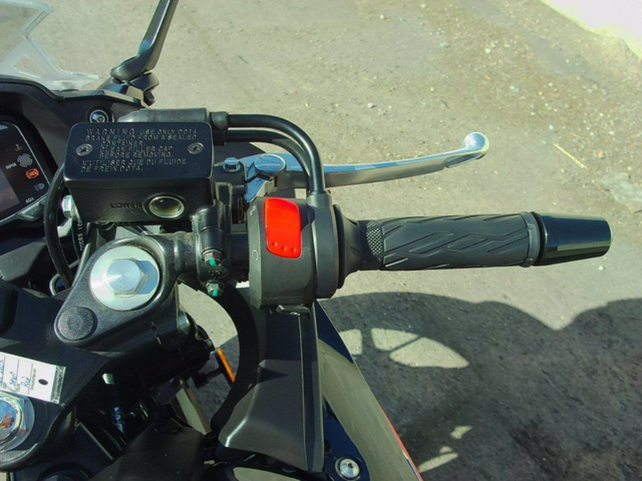 2023 Suzuki GSX250RAM3