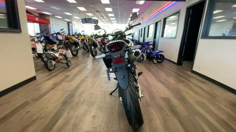 2025 Suzuki DR-Z4SMM5