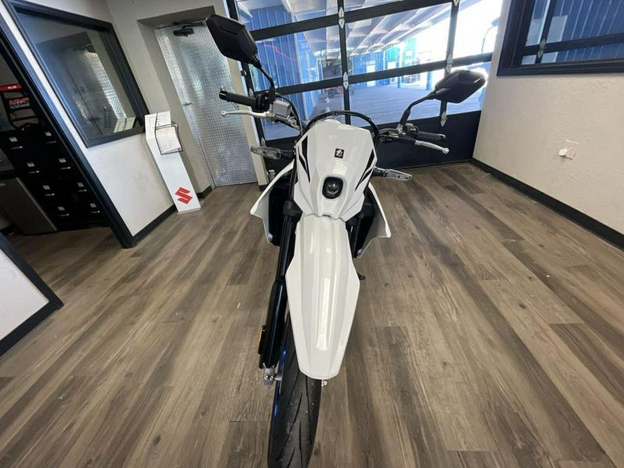 2025 Suzuki DR-Z4SMM5