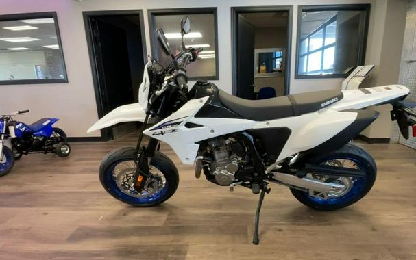 2025 Suzuki DR-Z4SMM5