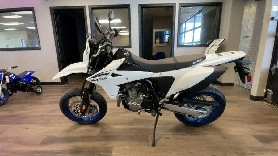 2025 Suzuki DR-Z4SMM5