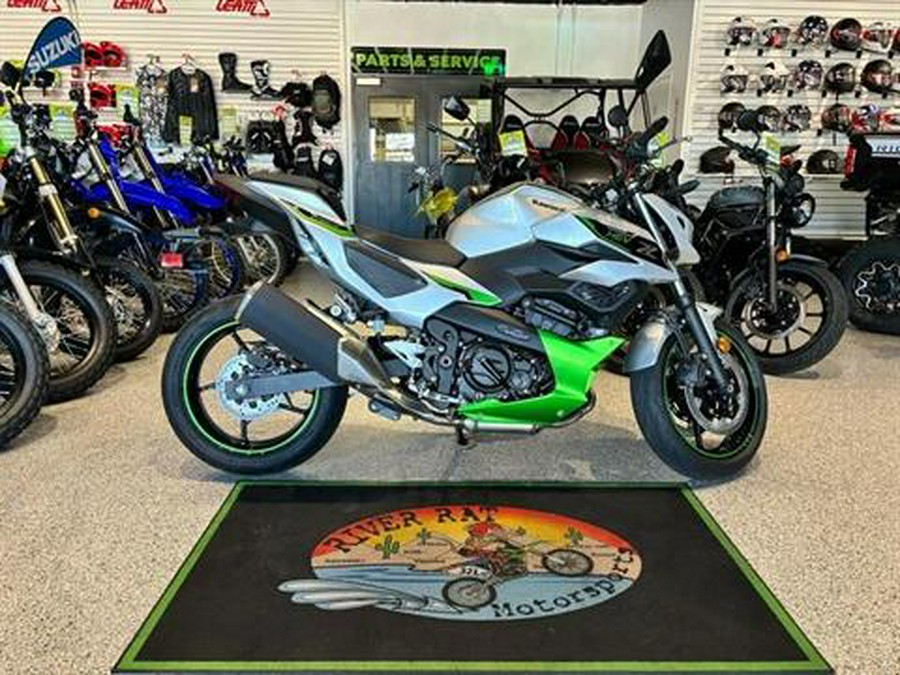 2024 Kawasaki Z7 Hybrid ABS