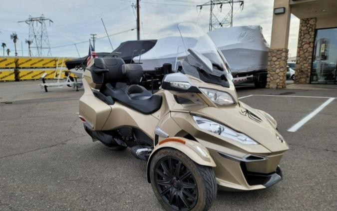 2017 Can-Am® Spyder® RT-S 6-Speed Semi-Automatic (SE6)