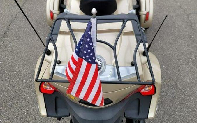 2017 Can-Am® Spyder® RT-S 6-Speed Semi-Automatic (SE6)