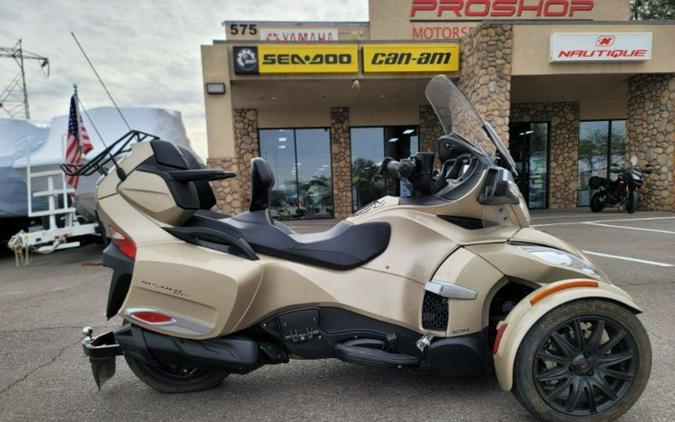 2017 Can-Am® Spyder® RT-S 6-Speed Semi-Automatic (SE6)