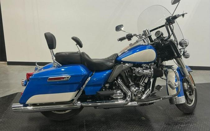 2016 Harley-Davidson Road King Police Special Luxury Blue Pearl/Brilliant Silver