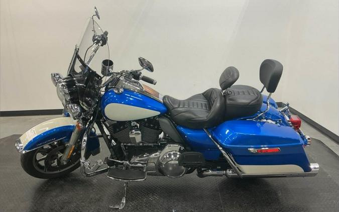 2016 Harley-Davidson Road King Police Special Luxury Blue Pearl/Brilliant Silver