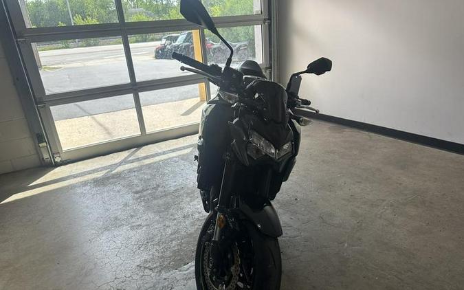 2024 Kawasaki Z900 ABS Metallic Spark Black/Metallic Matte Dark Gray
