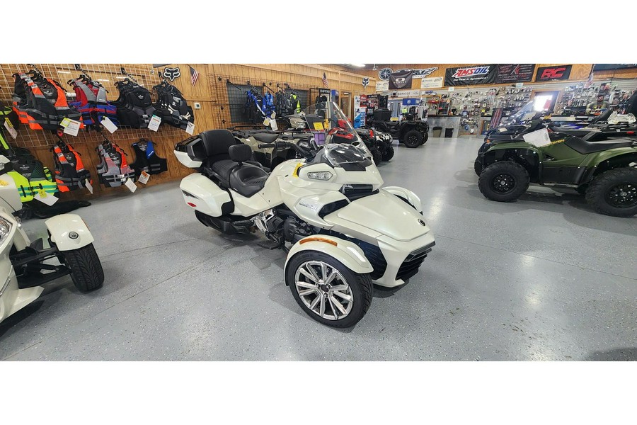 2016 Can-Am SPYDER F3 LIMITED White