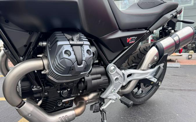 2025 MOTO GUZZI V85 Strada E5T