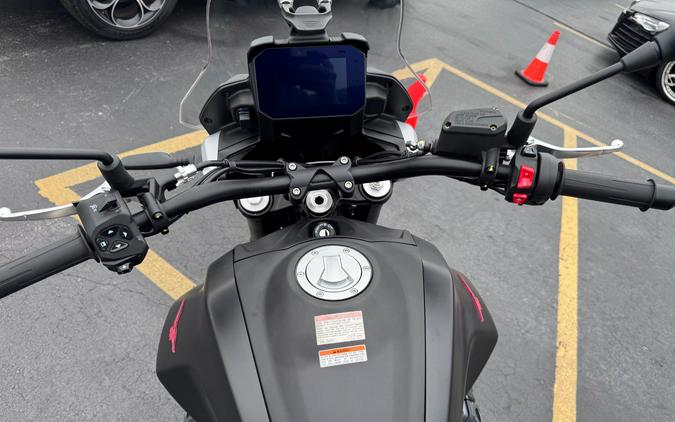 2025 MOTO GUZZI V85 Strada E5T