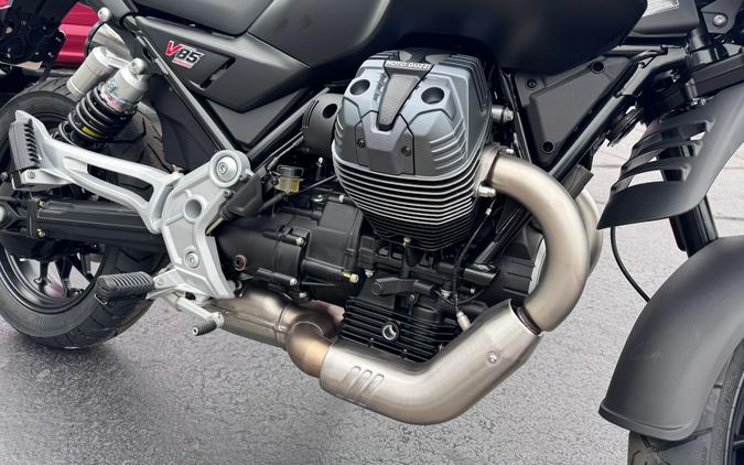 2025 MOTO GUZZI V85 Strada E5T