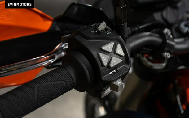 2021 KTM Adventure 890 R