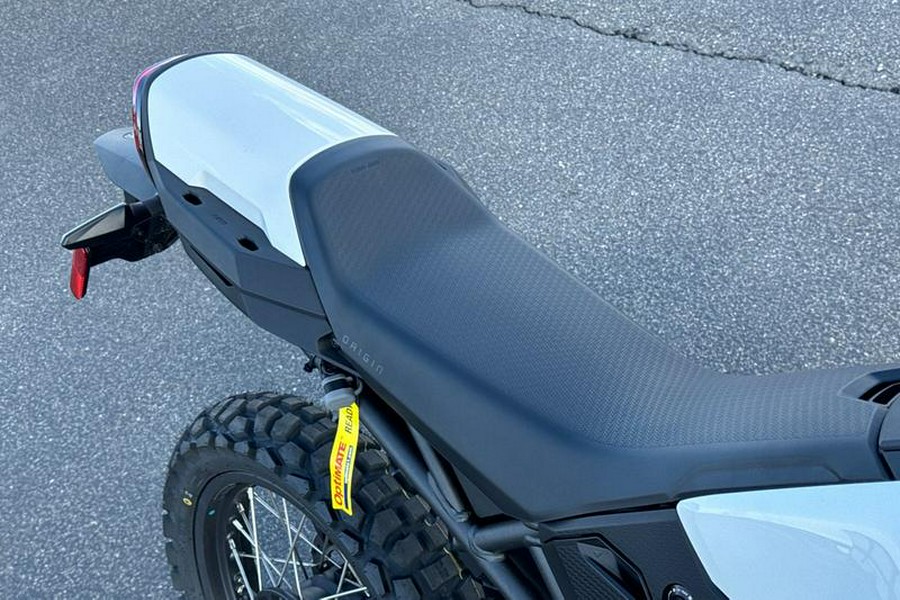 2025 Can-Am® Origin® Base