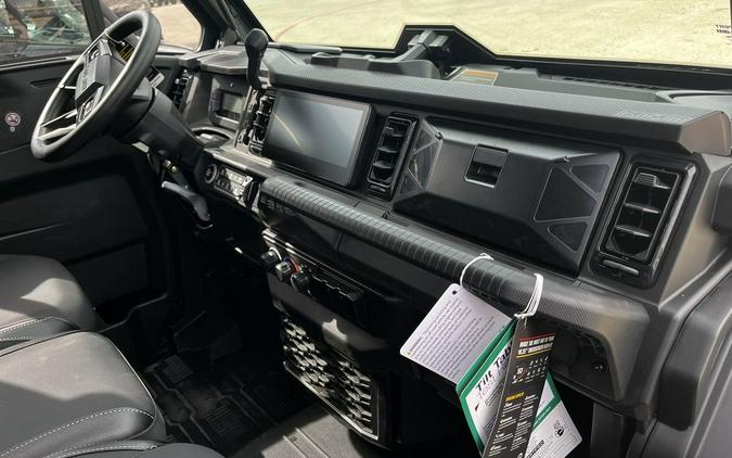 2026 Can-Am Defender MAX Limited HD11