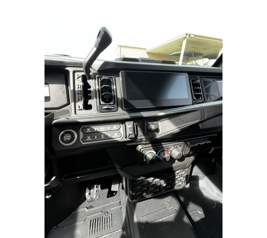 2026 Can-Am Defender MAX Limited HD11