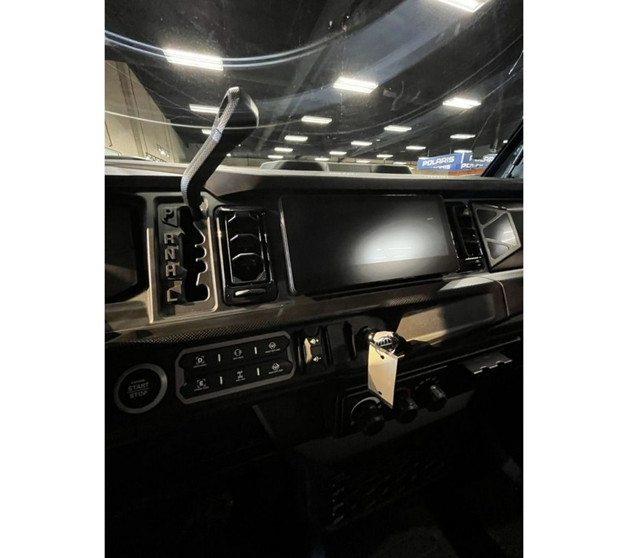 2026 Can-Am Defender MAX Limited HD11