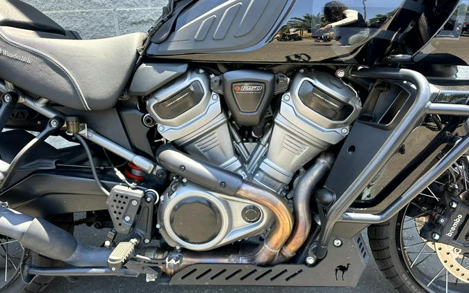 2022 Harley-Davidson® Pan America™ 1250 Special BLACK