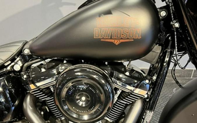 2026 Harley-Davidson Softail FLHD - Deadwood