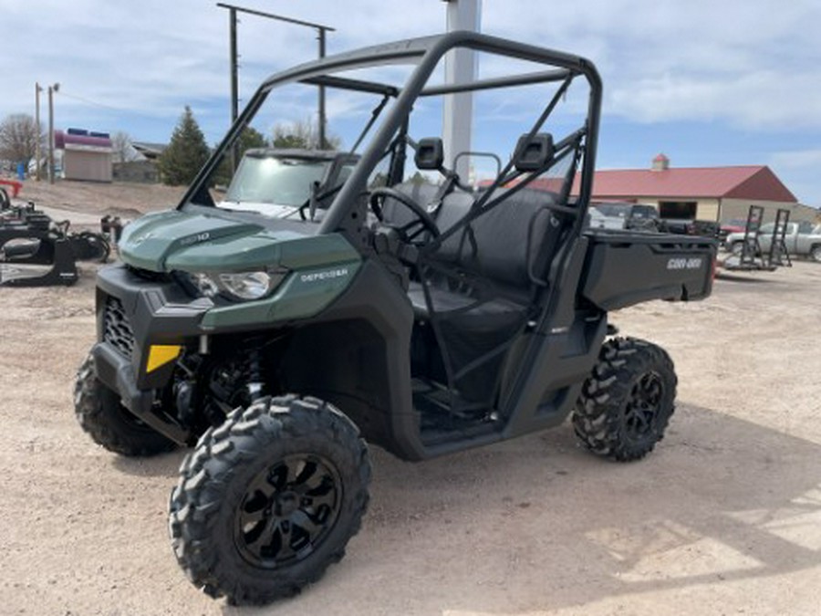 2025 Can-Am Defender DPS HD10