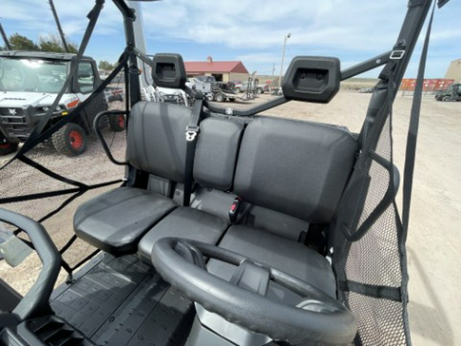 2025 Can-Am Defender DPS HD10