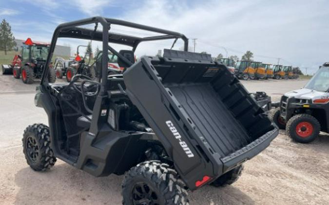 2025 Can-Am Defender DPS HD10