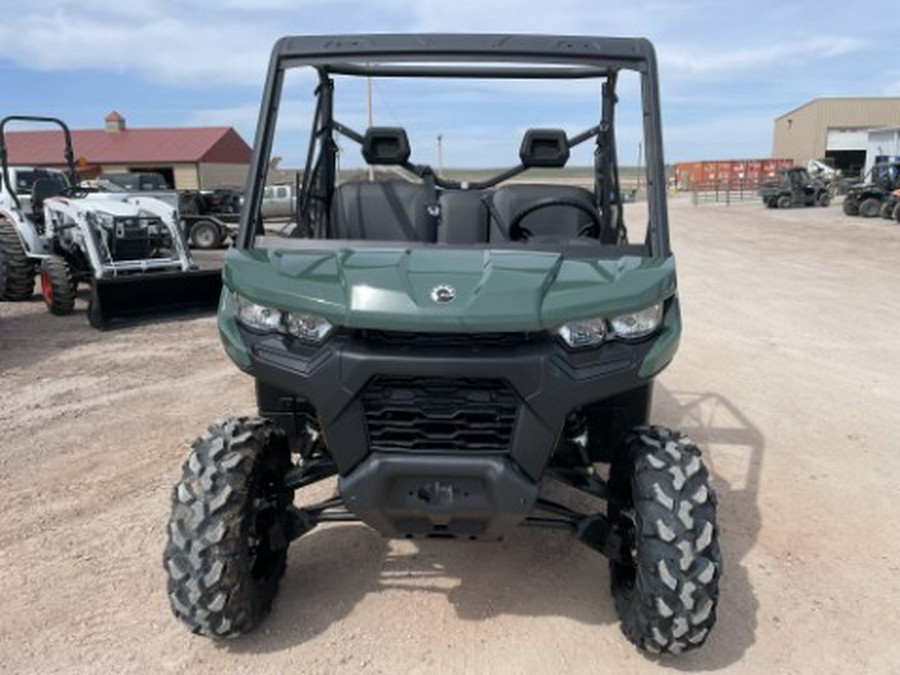 2025 Can-Am Defender DPS HD10