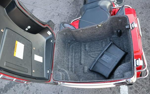 2011 Harley-Davidson FLHTK - Electra Glide Ultra Limited