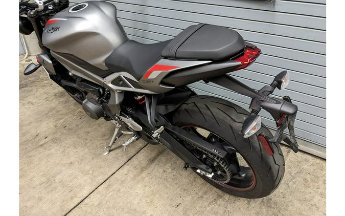 2022 Triumph Street Triple 765 R LOW