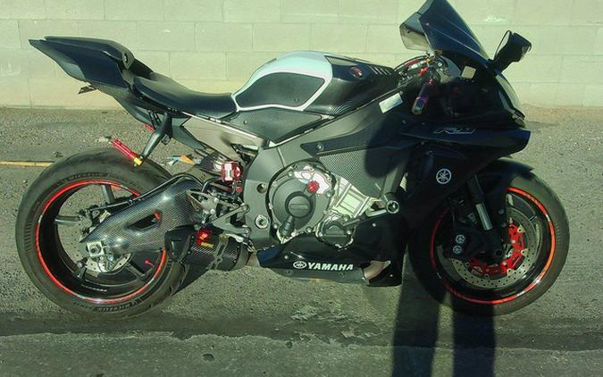 2016 Yamaha YZF R1